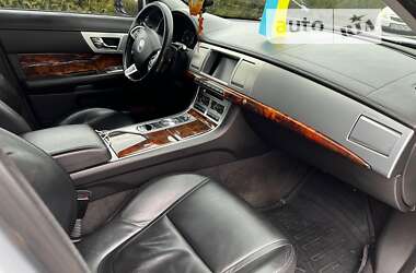 Седан Jaguar XF 2013 в Виноградове
