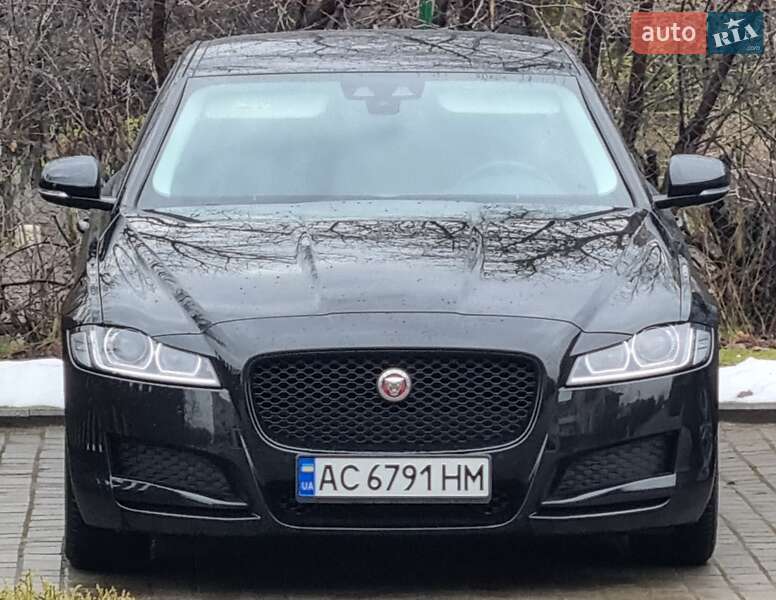 Седан Jaguar XF 2016 в Луцьку