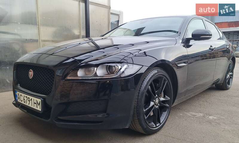 Седан Jaguar XF 2016 в Луцьку