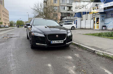 Седан Jaguar XF 2016 в Киеве