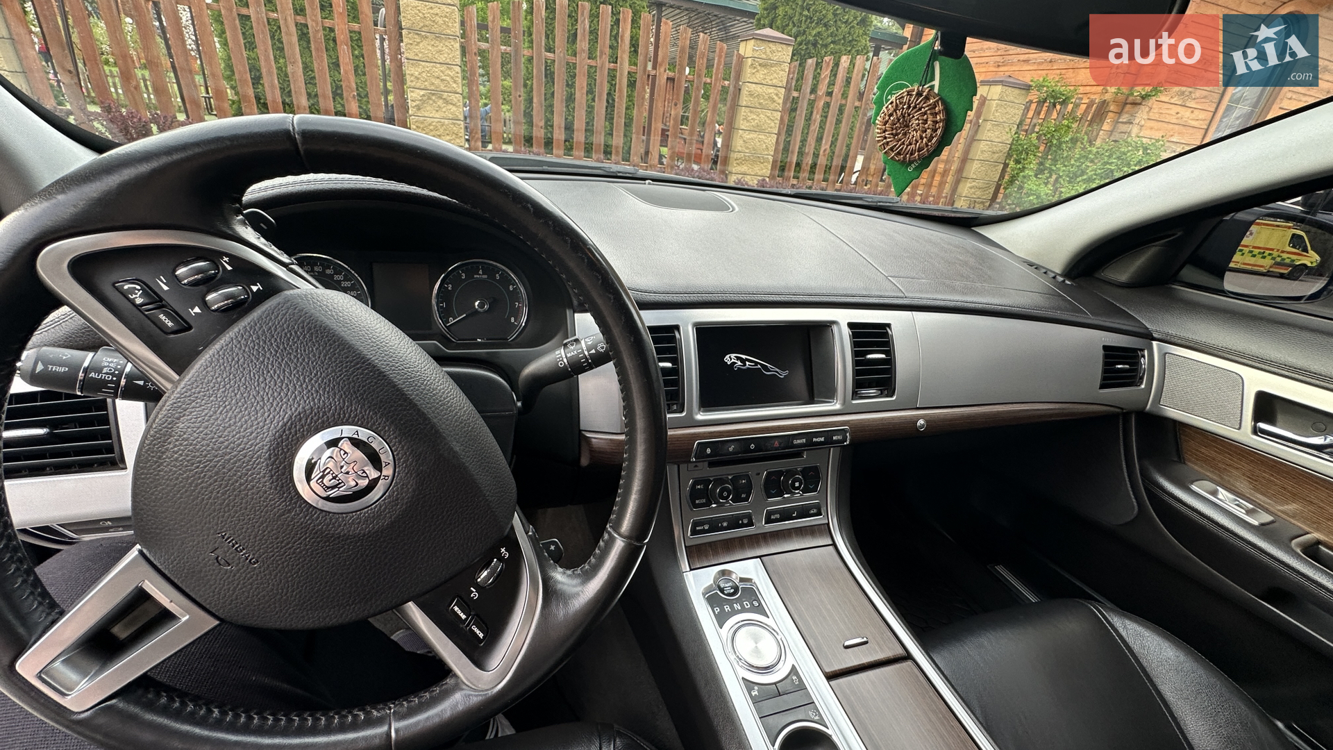 2013 Jaguar XF - мініатюра 24
