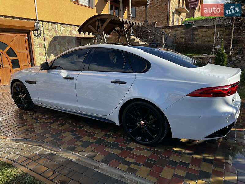 Седан Jaguar XF 2021 в Тернополе