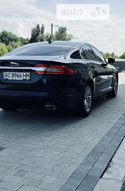 Седан Jaguar XF 2014 в Луцьку