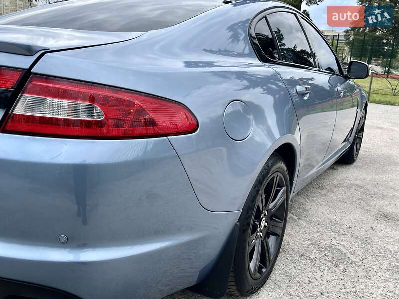 Седан Jaguar XF 2008 в Києві