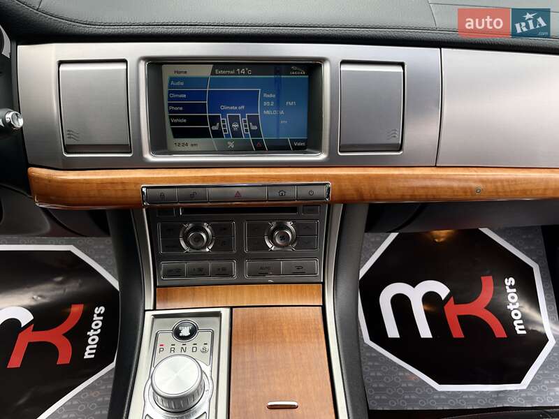 Седан Jaguar XF 2008 в Києві