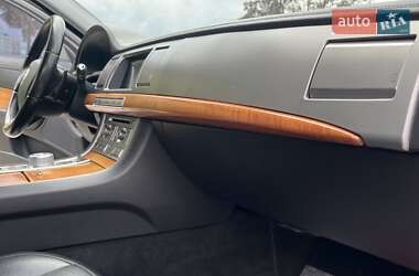 Седан Jaguar XF 2008 в 