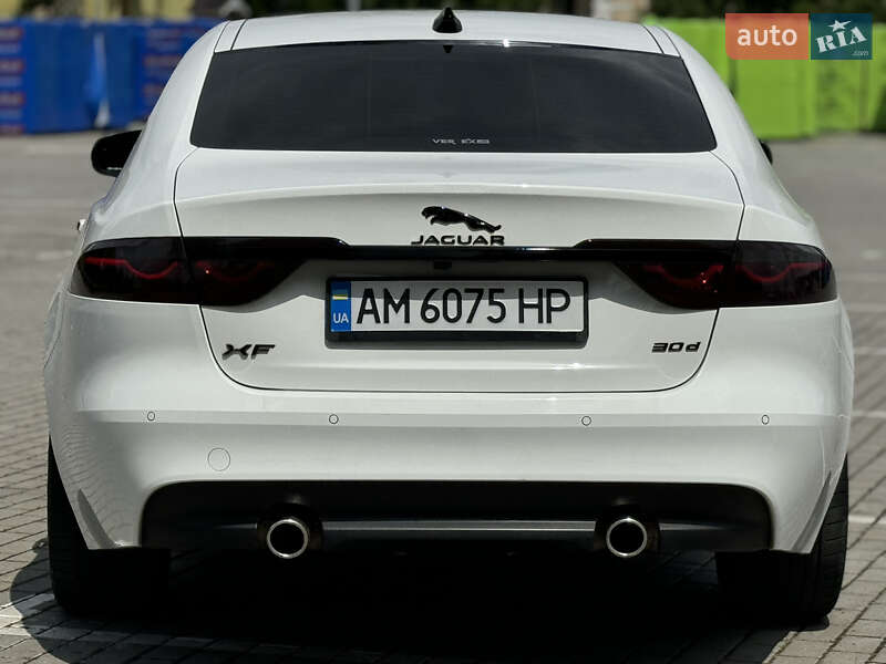 Седан Jaguar XF 2016 в Коломые фото 9 Седан Jaguar XF 2016 в Коломые