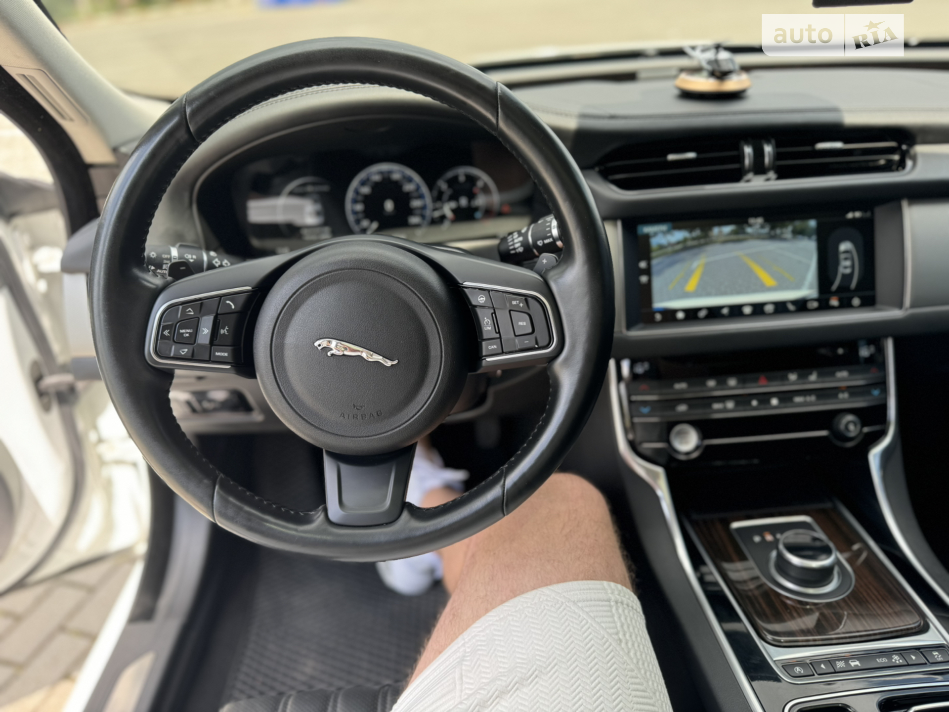 2016 Jaguar XF - мініатюра 32