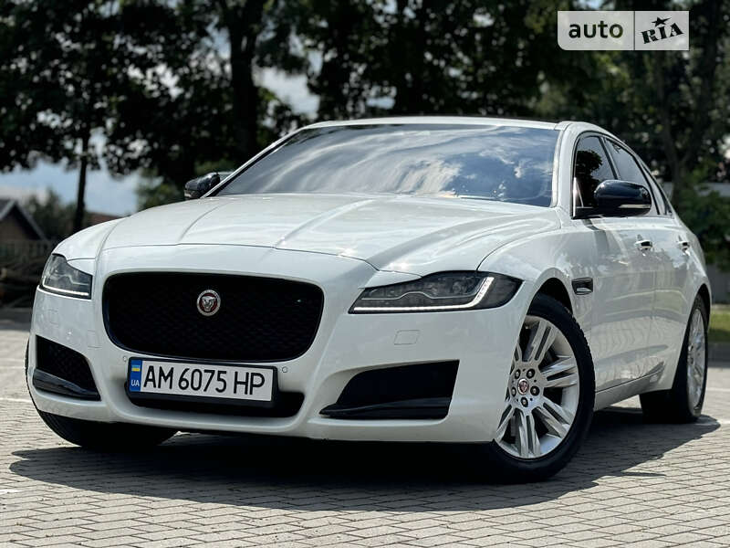 Седан Jaguar XF 2016 в Коломые фото 71 Седан Jaguar XF 2016 в Коломые