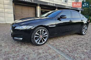 Седан Jaguar XF 2017 в Харкові