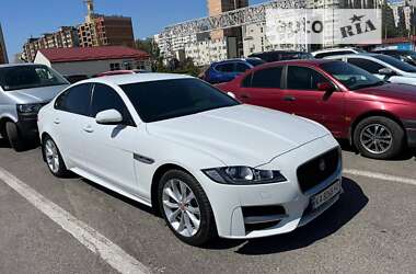 Седан Jaguar XF 2016 в Одесі