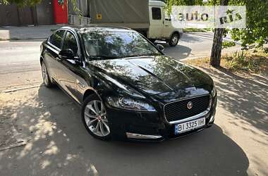 Седан Jaguar XF 2016 в Полтаві