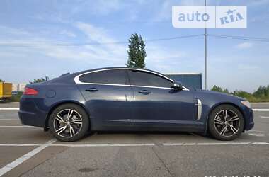 Седан Jaguar XF 2008 в Чернігові