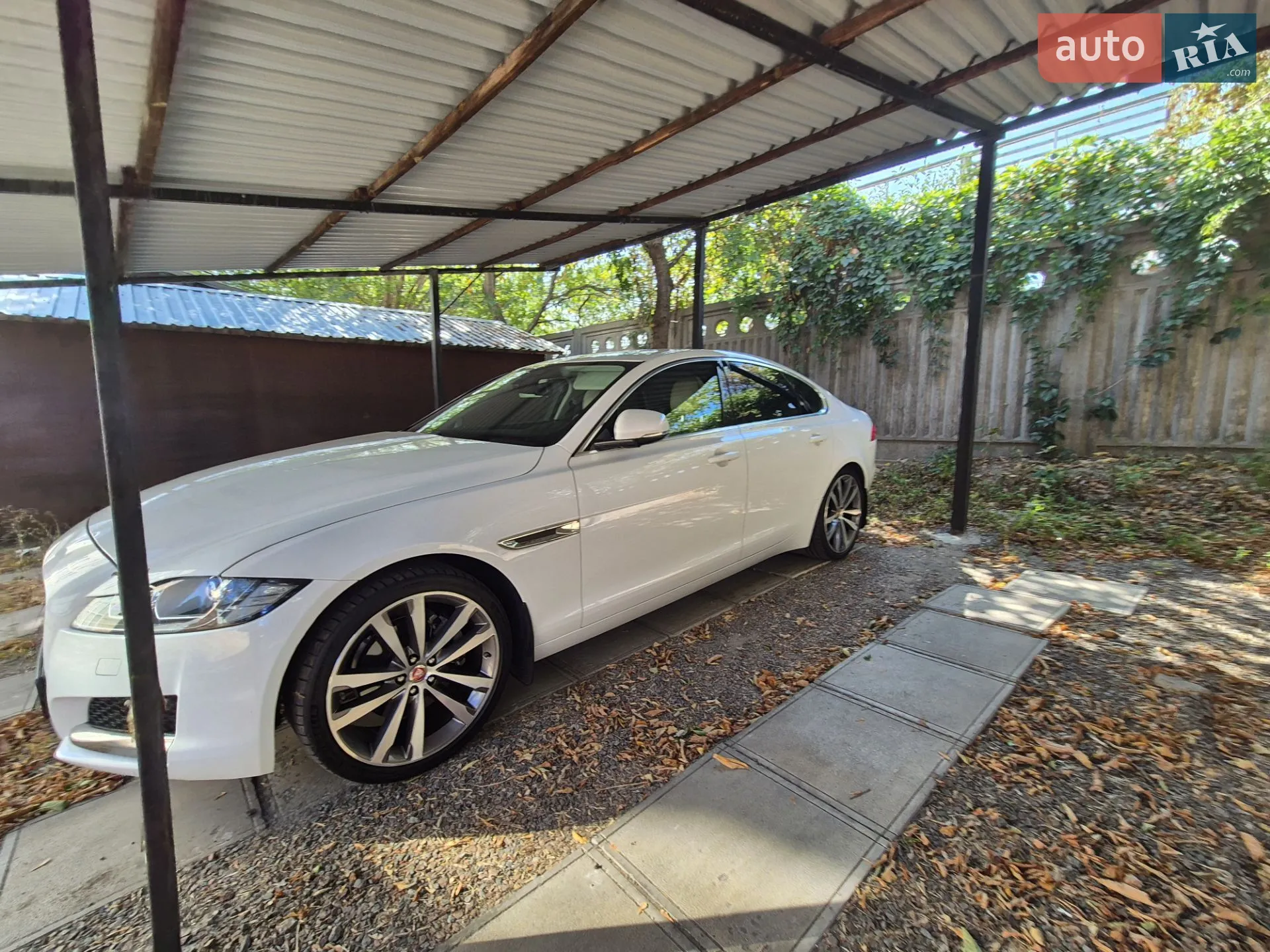 2016 Jaguar XF - мініатюра 15