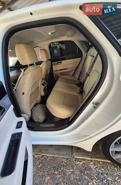Седан Jaguar XF 2016 в 