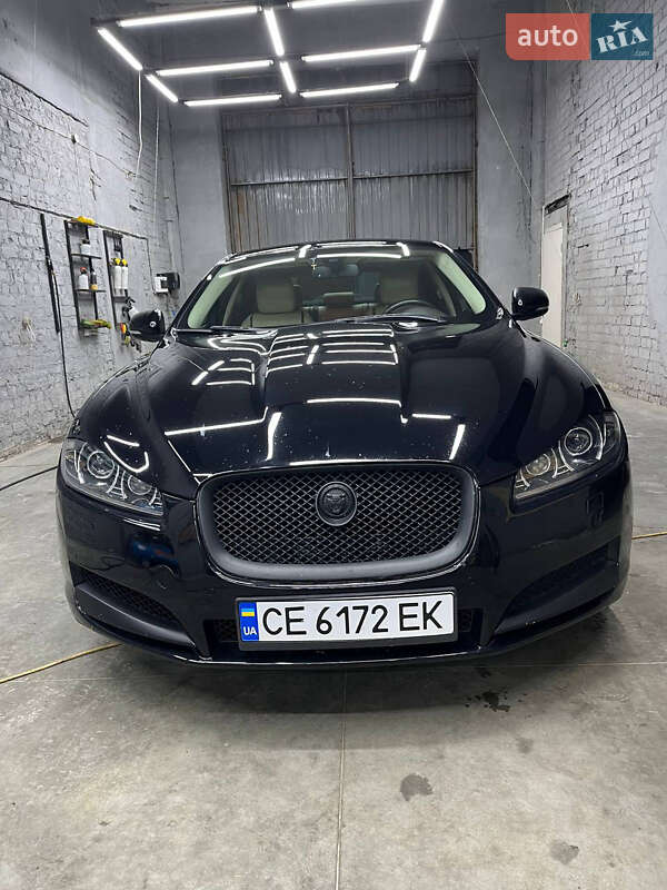 Седан Jaguar XF 2012 в Камне-Каширском