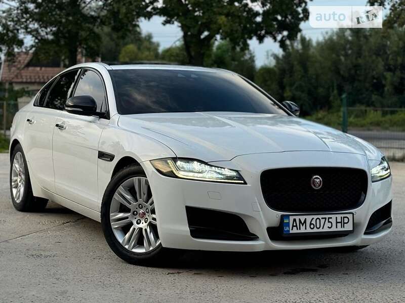 Седан Jaguar XF 2016 в Коломые фото 4 Седан Jaguar XF 2016 в Коломые