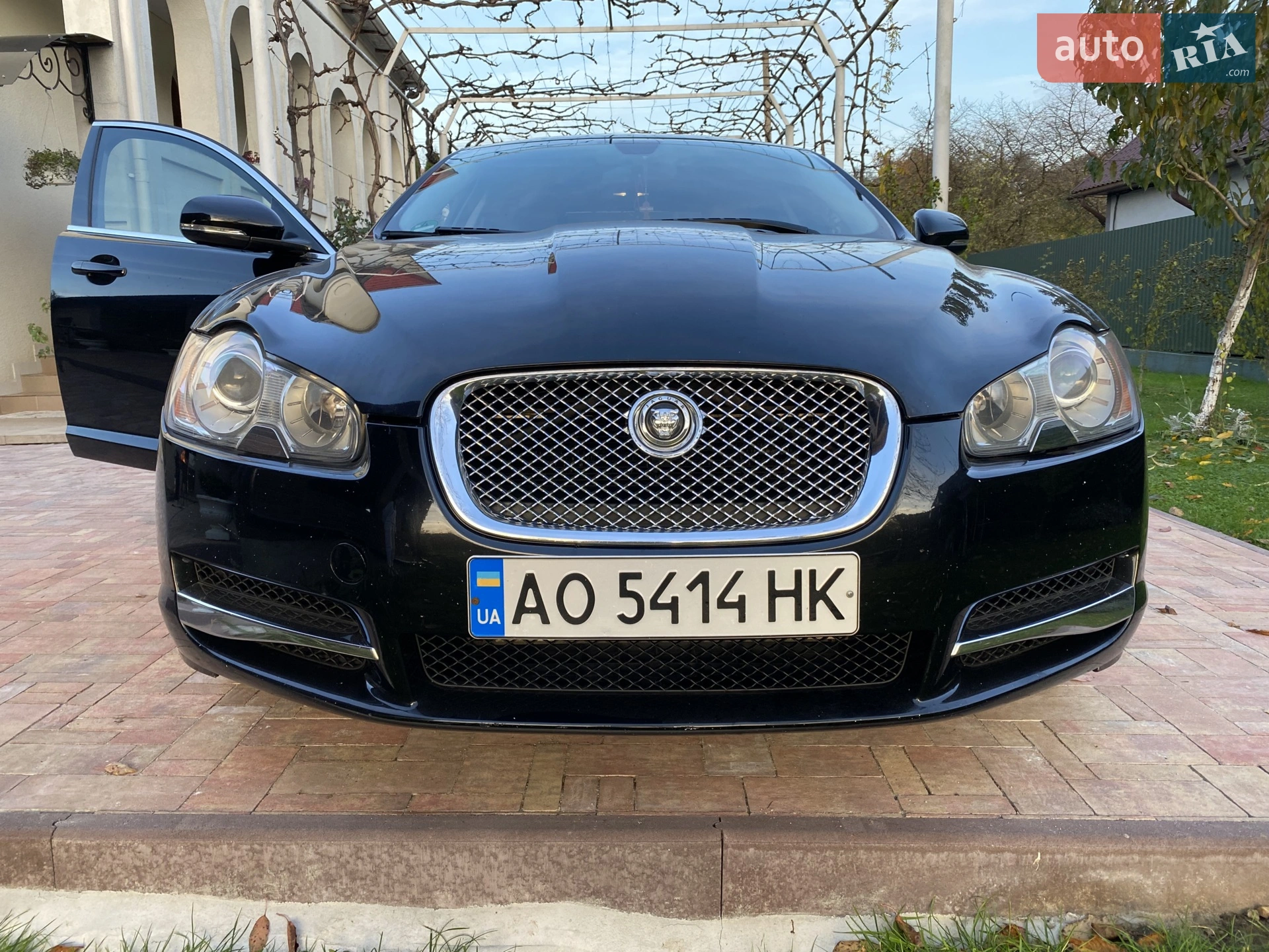 2010 Jaguar XF - мініатюра 5