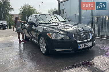 Седан Jaguar XF 2010 в Киеве