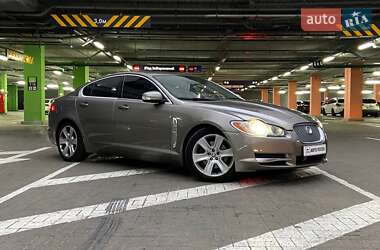 Седан Jaguar XF 2008 в Киеве