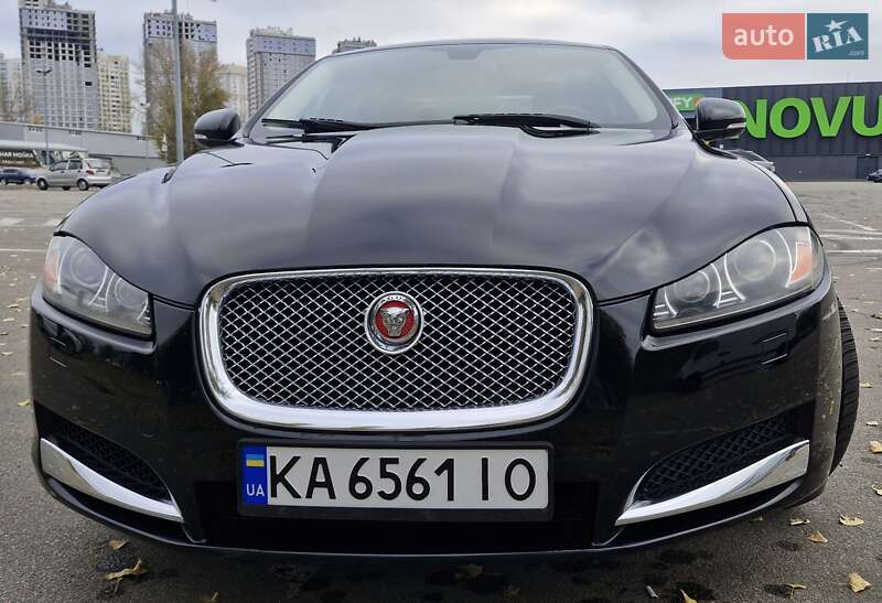 Седан Jaguar XF 2013 в Киеве