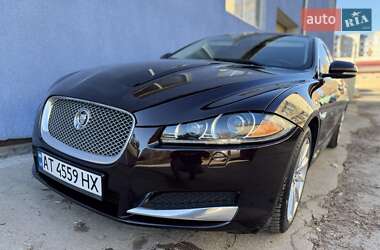 Седан Jaguar XF 2012 в Калуші