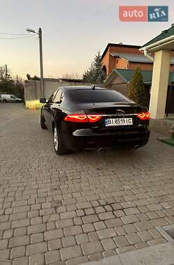 Седан Jaguar XF 2016 в Полтаве