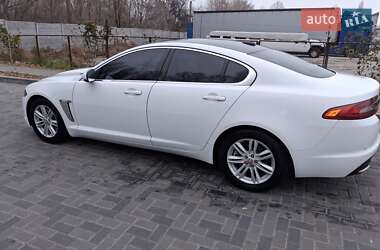 Седан Jaguar XF 2012 в Дніпрі