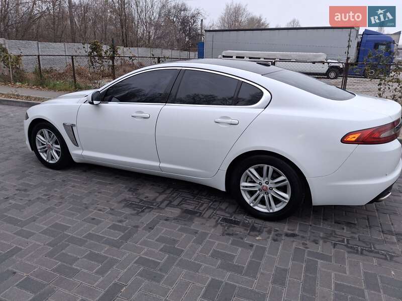 Седан Jaguar XF 2012 в Днепре