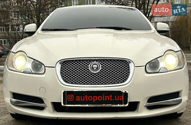 Седан Jaguar XF 2008 в Сумах