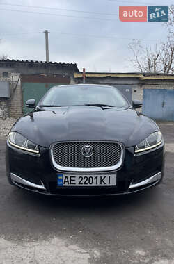 Седан Jaguar XF 2012 в Дніпрі