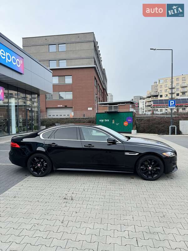 Седан Jaguar XF 2017 в Киеве