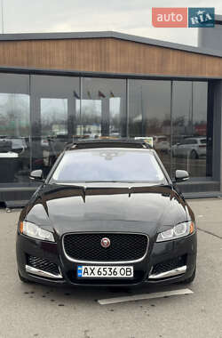 Седан Jaguar XF 2016 в Києві