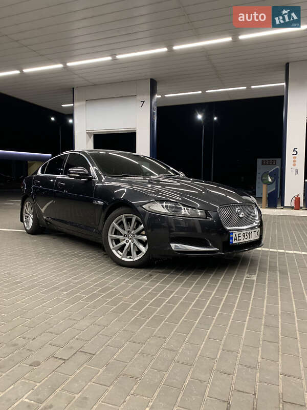 Седан Jaguar XF 2012 в Днепре