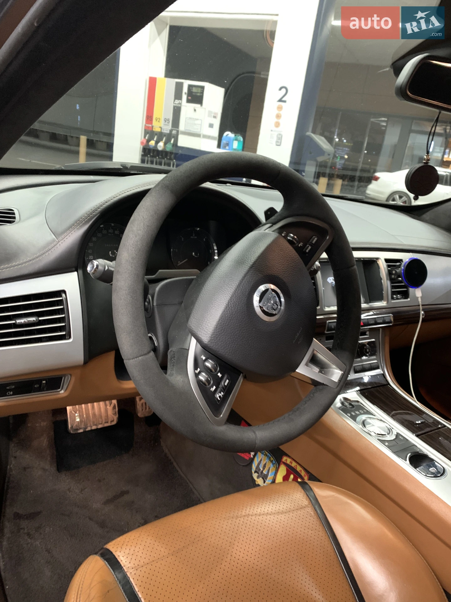 Jaguar XF 2012 VIN SAJAA0762CDS44677 фото оголошення 8 з 12