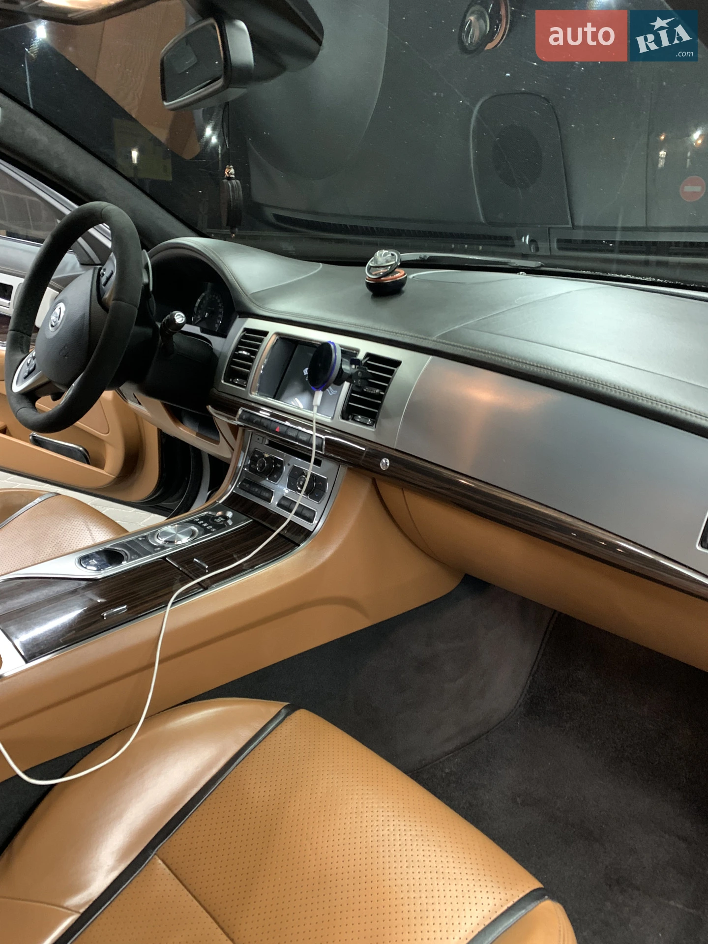 Jaguar XF 2012 VIN SAJAA0762CDS44677 фото оголошення 10 з 12