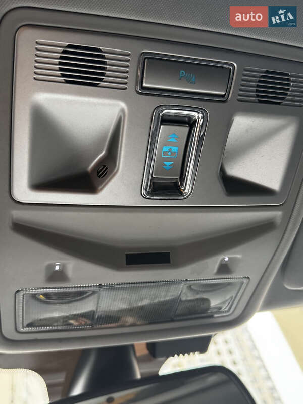 Седан Jaguar XF 2013 в Одесі