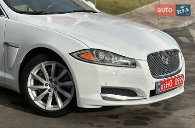 Седан Jaguar XF 2015 в Тернополе