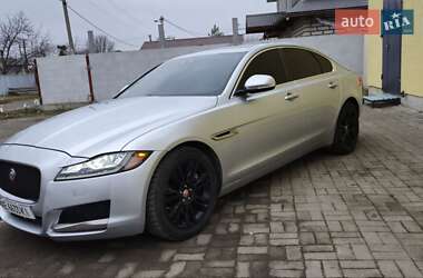 Седан Jaguar XF 2016 в Новомосковську