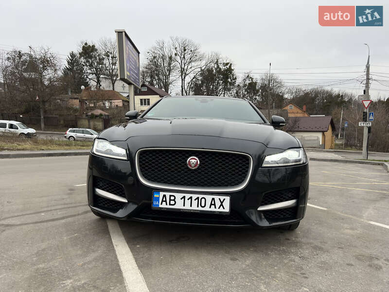 Универсал Jaguar XF 2019 в Киеве