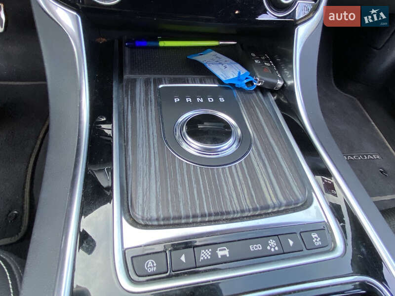 Универсал Jaguar XF 2019 в Киеве