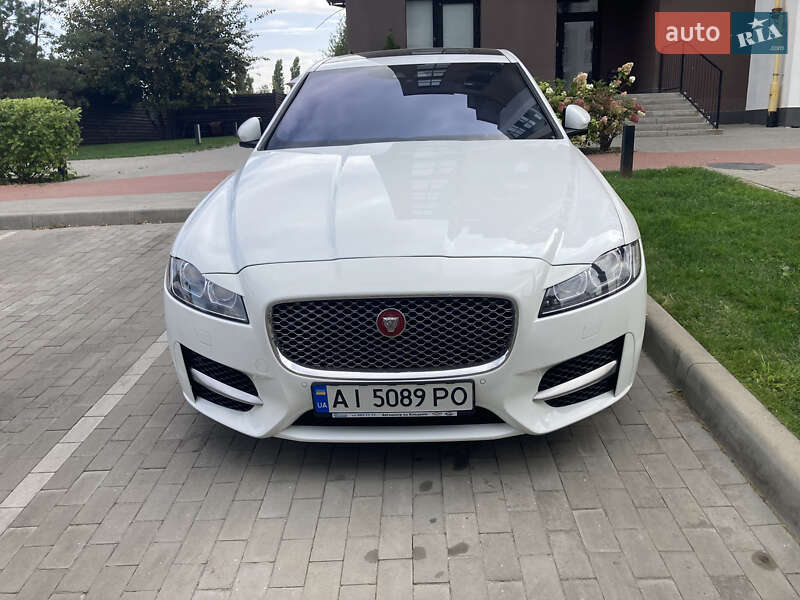 Седан Jaguar XF 2016 в Белогородке