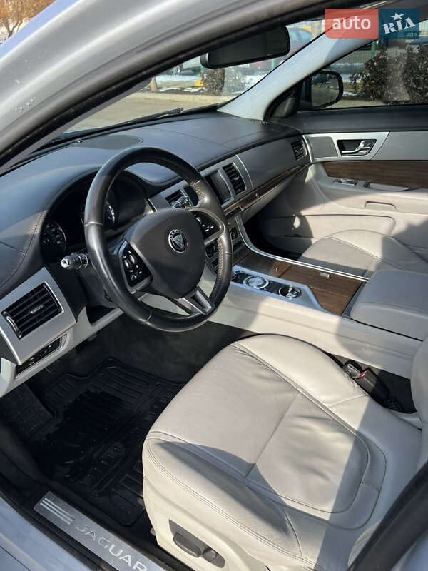 Седан Jaguar XF 2014 в Одессе