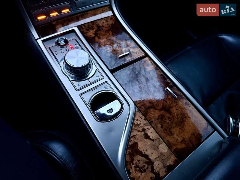 Седан Jaguar XF 2009 в Одессе