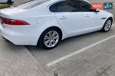 Седан Jaguar XF 2016 в Белогородке