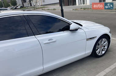 Седан Jaguar XF 2016 в Белогородке