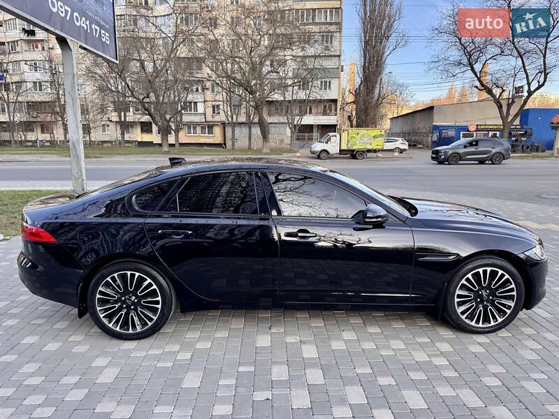 Седан Jaguar XF 2019 в Одессе