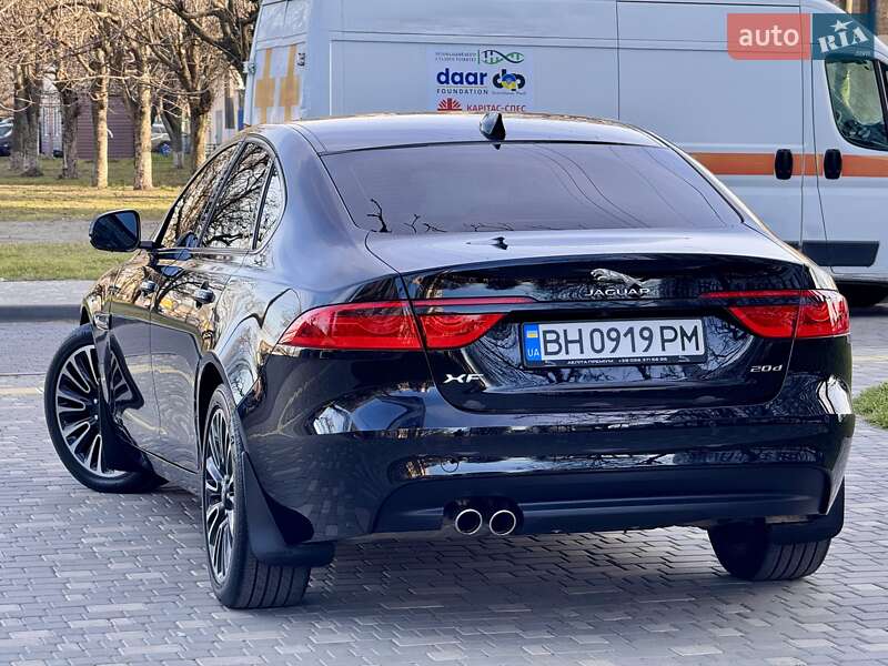 Седан Jaguar XF 2019 в Одессе