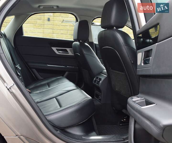 Седан Jaguar XF 2016 в Одессе