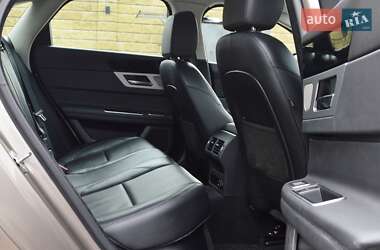 Седан Jaguar XF 2016 в 